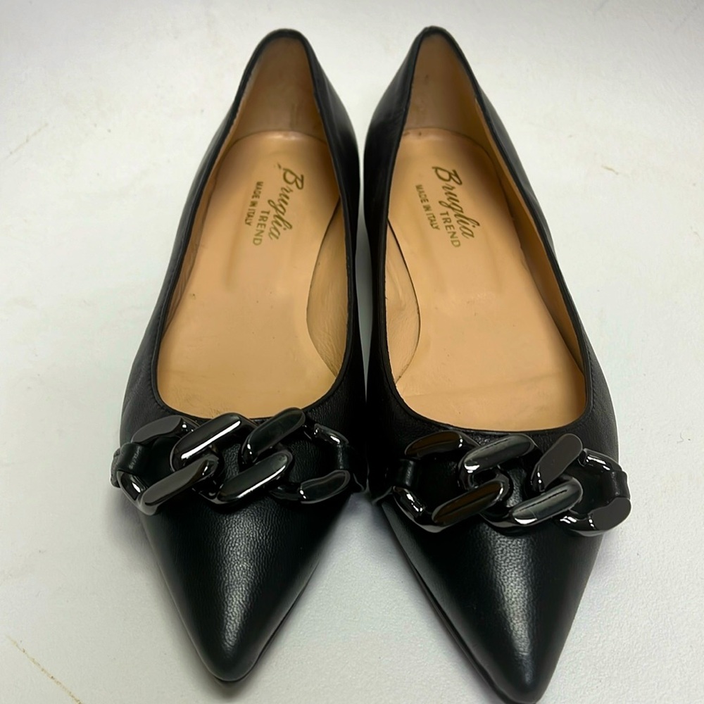 Brugulia Leather Pointed Toe Flats